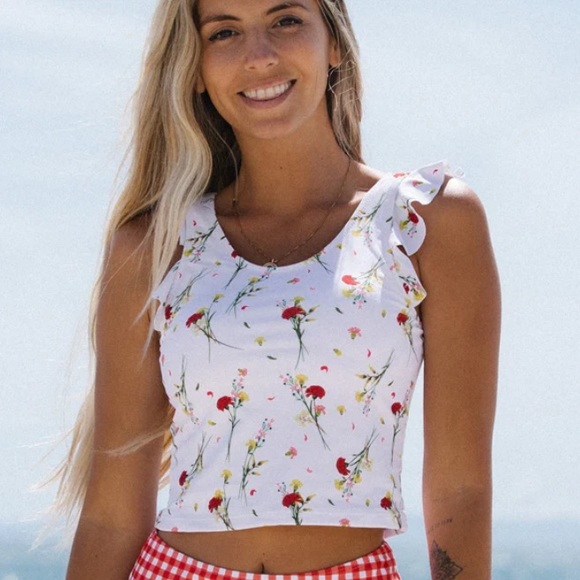 Beachsissi Other - NWT Beachsissi Ruffle Shoulder Flower Swim Top. Size Small